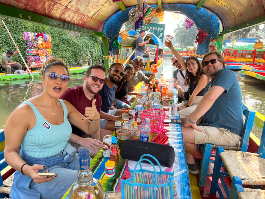 Città del Messico, Xochimilco Giro in barca con pranzo e bevande - Hizvo