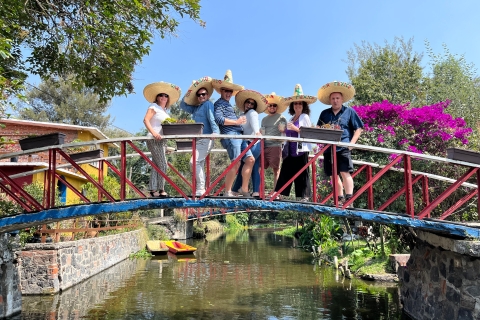 Ciudad de México: Paseo en Barco Tradicional por Xochimilco con Comida MexicanaCiudad de México: Paseo en barco por Xochimilco con comida