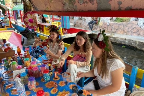 Mexico-Stad: Xochimilco traditionele boottocht met Mexicaans etenMexico-Stad: Xochimilco-boottocht met lunch