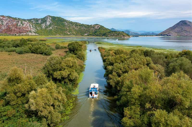 Lago Skadar Excursi N En Barco Por La Naturaleza Salvaje Getyourguide