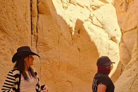 Arequipa: Private Sillar Route Tour + Culebrillas