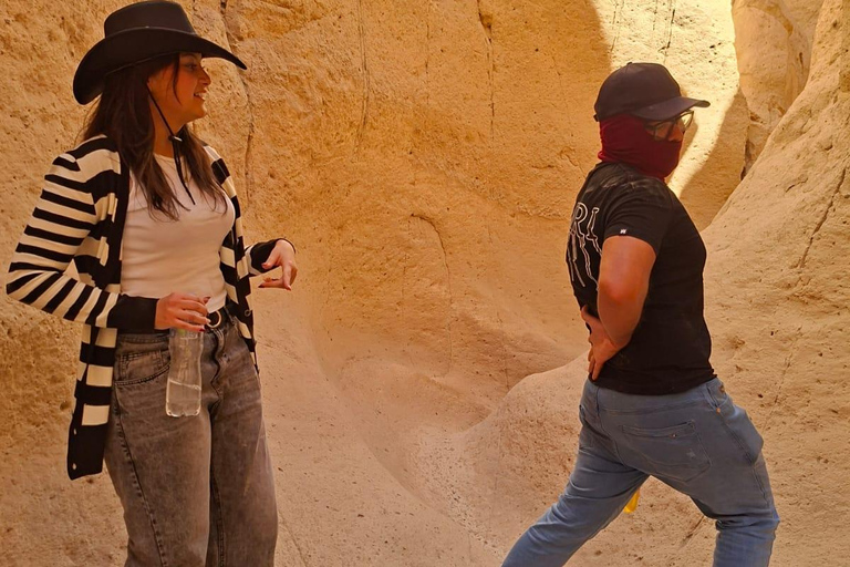 Arequipa: Private Sillar Route Tour + Culebrillas
