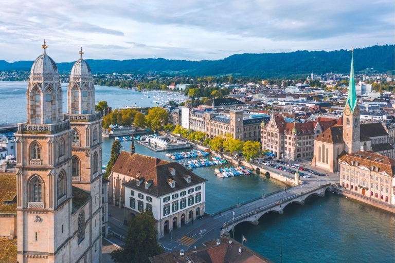 Lucerne : Visite privée à pied avec croisière panoramique en yacht