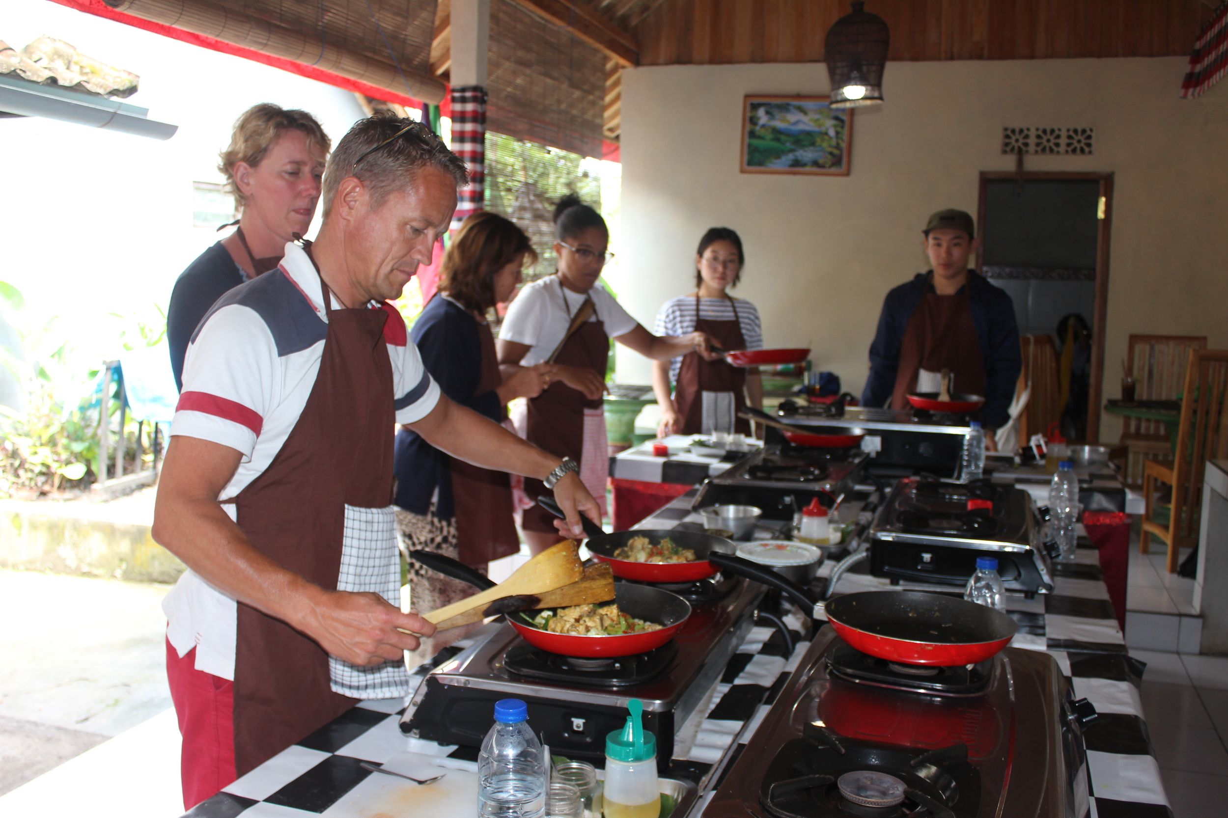 Ubud: balinesischer Kochkurs mit 9 Gerichten und Marktbesuch mit Transfer