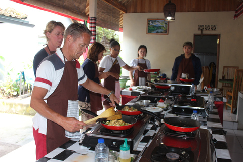 Cours de cuisine à ubudCours de cuisine à ubud et visite du marché du matin