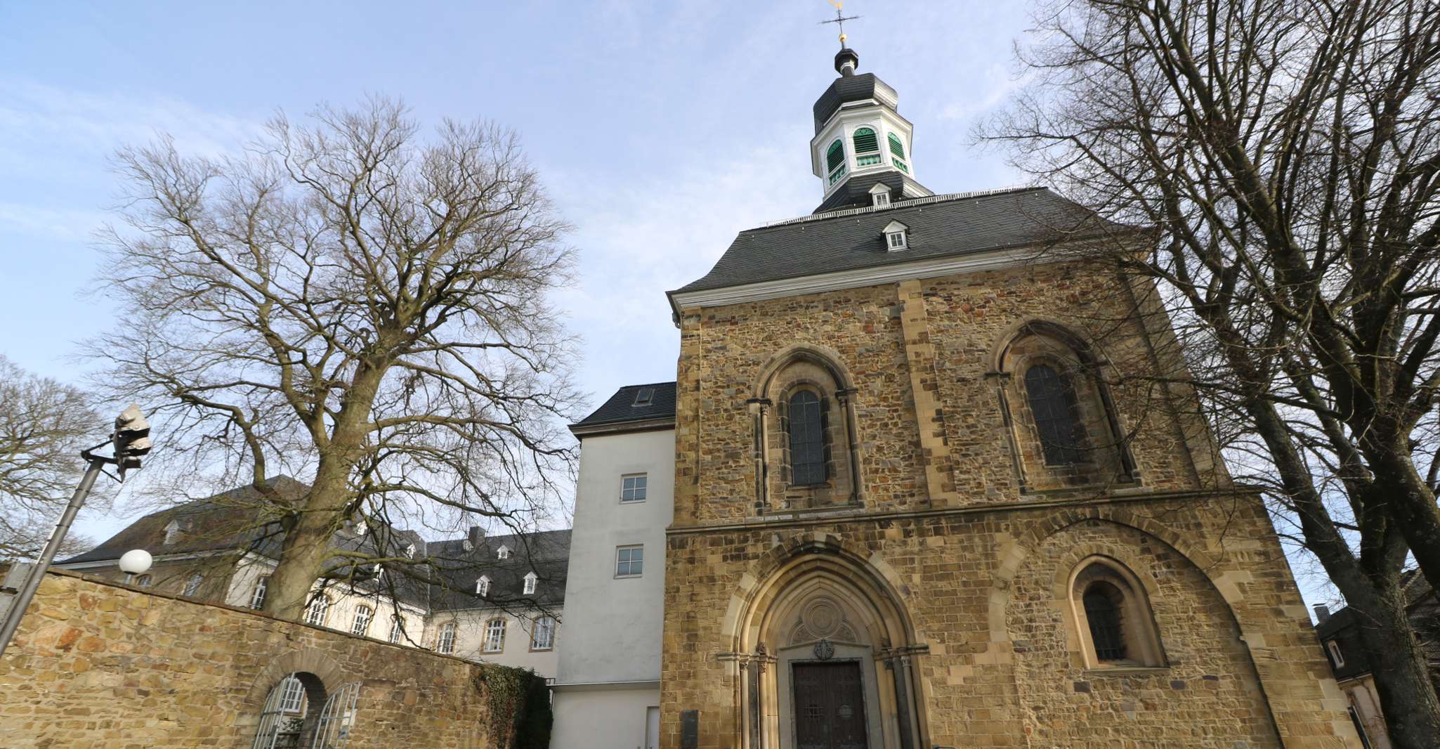 Solingen-Gräfrath, Self-guided Old Town Walk - Housity