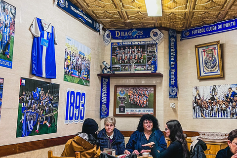 Porto: Walking Dinner Tour with Family-Owned Restaurants