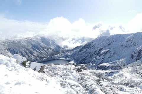 Serra da Estrela: 4x4 Jeep Tour with Lunch
