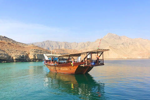 Khasab: Osservazione dei delfini, Snorkeling con attrezzatura e PranzoGita di un giorno per osservare i delfini a Khasab con pranzo