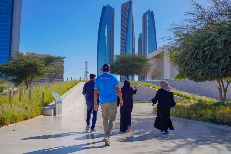 Z Dubaju: całodniowa wycieczka do Abu ZabiWycieczka grupowa w języku angielskim