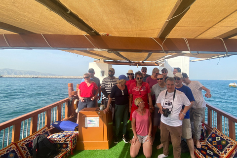 Khasab: Observação de golfinhos, mergulho com snorkel com equipamento e almoçoKhasab Dolphin Watching Day Trip com almoço