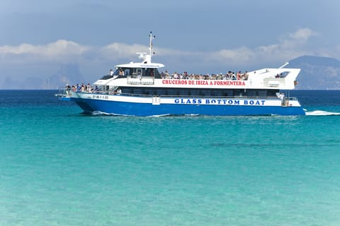 From Eivissa: Catamaran Cruise with Free Time in Formentera