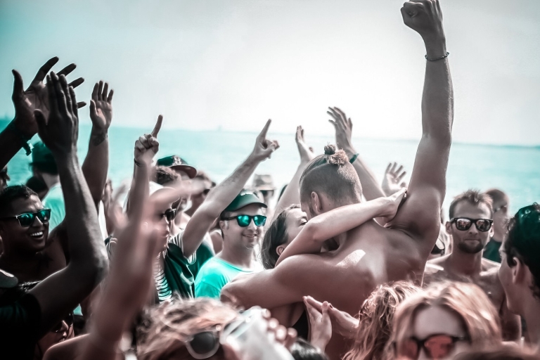 Ibiza : Boat Party avec boissons illimitées et DJ