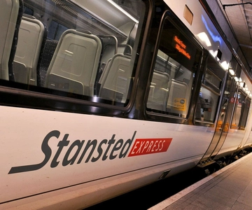 London: Express Train Transfer to/from Stansted Airport