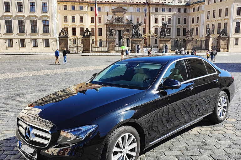 Transfery lotniskowe Praga Transport taksówką z/na lotnisko