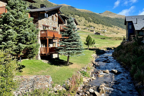 Andorra Day Hike: Vall d’Incles &amp; Pyrenees Lakes