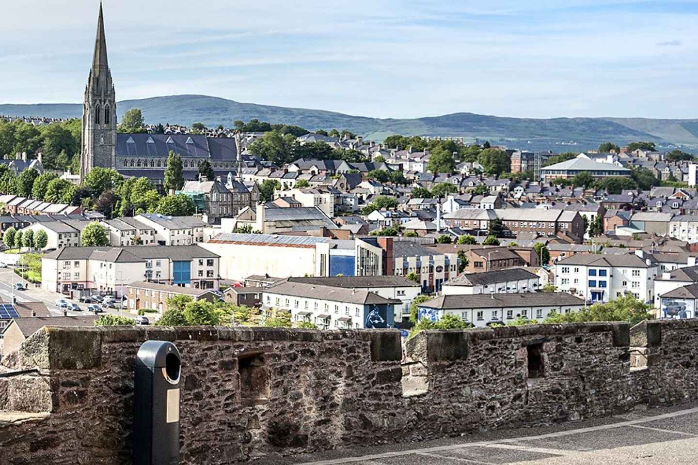Derry: Historical Self-Guided Audio Walking Tour