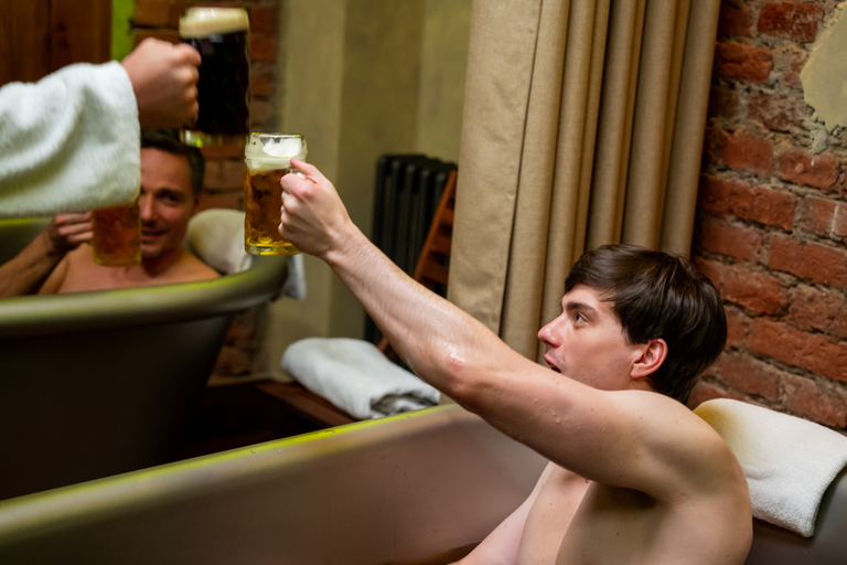 Prague: Beer and Wine Spa with Salt Cave experience Beer Spa with Salt Cave experience (Single tub)