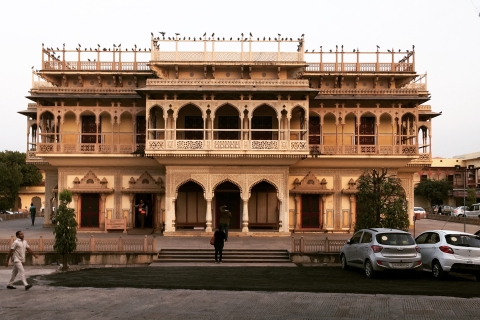 Z Delhi: Prywatna wycieczka do Jaipur (Różowe Miasto) z DelhiTylko kierowca, transport i przewodnik turystyczny