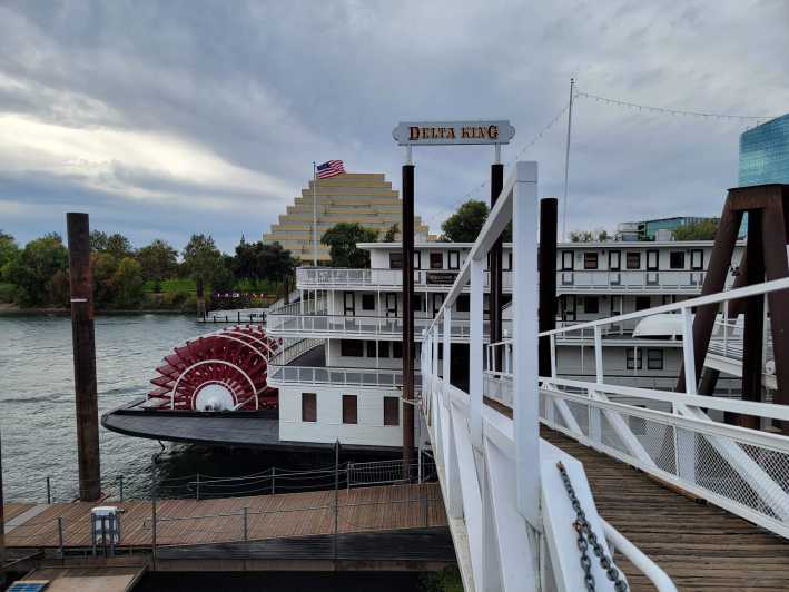 Golden Gifts - Old Sacramento Waterfront