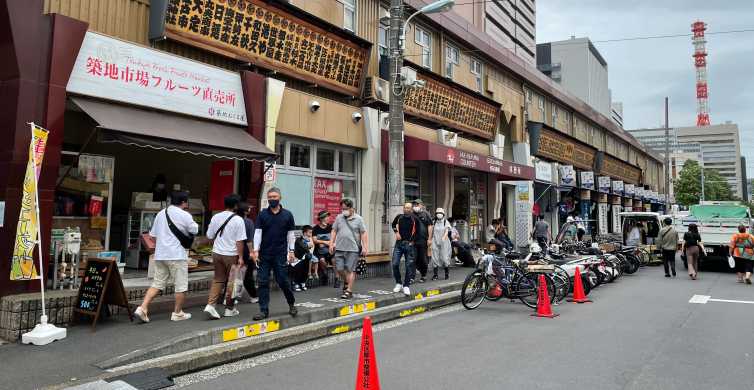 Tsukiji: Excursão a pé pelo mercado externo e experiência de degustação de saquê