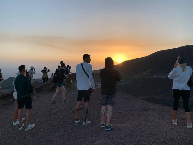 Catania: tour per Jeep naar vulkaan Etna bij zonsondergang