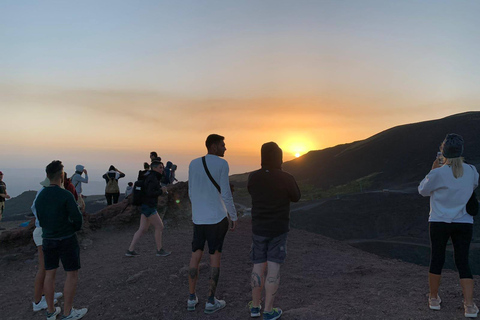 Katania: Etna Sunset Jeep TourWycieczka z przewodnikiem