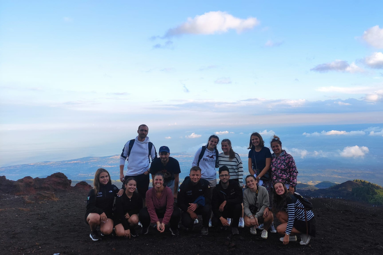 Catania: tour per Jeep naar vulkaan Etna bij zonsondergangBegeleide tour