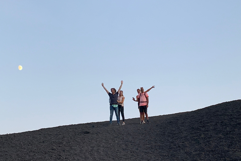 Catania: Jeeptur med Etna vid solnedgångenGuidad tur