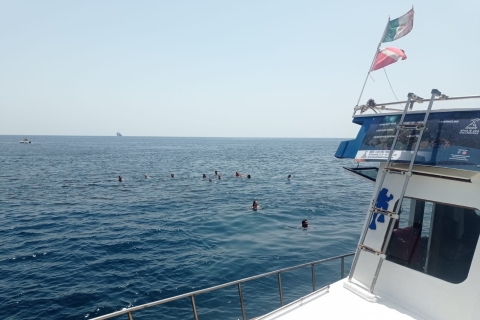 Catania: Excursión en barco por las Islas Cíclopes y la Reserva Natural de Timpa