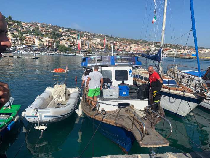 Catania: Rondvaart Cyclops Eilanden & Natuurreservaat Timpa
