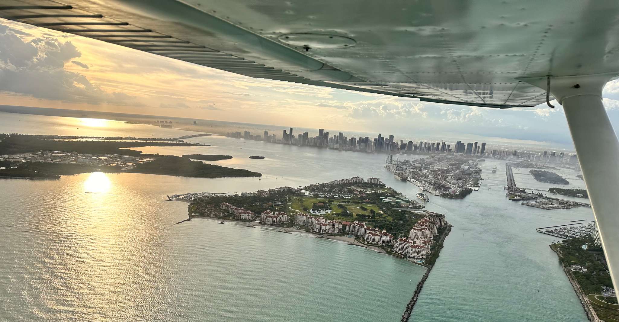 Miami: South Beach Private 50-Minute Private Flight Tour photo 6
