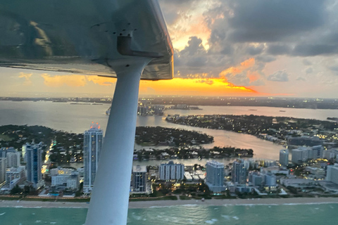 Miami: Tour Privado en Vuelo Guiado de 45 Minutos por South Beach