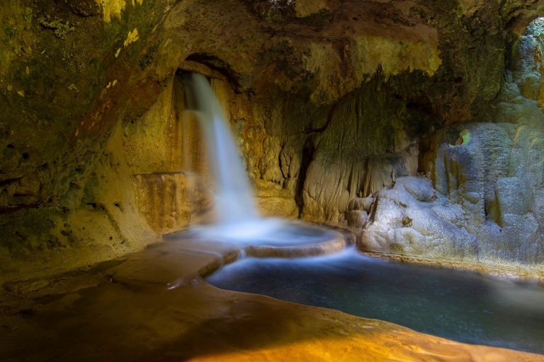 Split: wycieczka do Parku Narodowego Krka i wodospadówZe Splitu: całodniowa wycieczka do wodospadów Krka