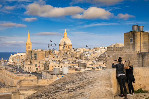 Valletta: Passeio a pé guiado com visita opcional à catedralTour com guia que fala inglês (incluindo visita à catedral)