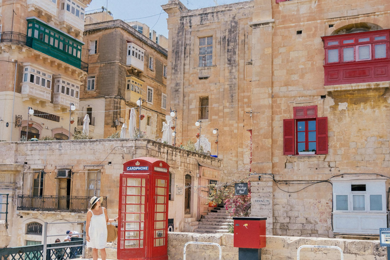 Valletta: Passeio a pé guiado com visita opcional à catedralTour com guia que fala inglês (incluindo visita à catedral)