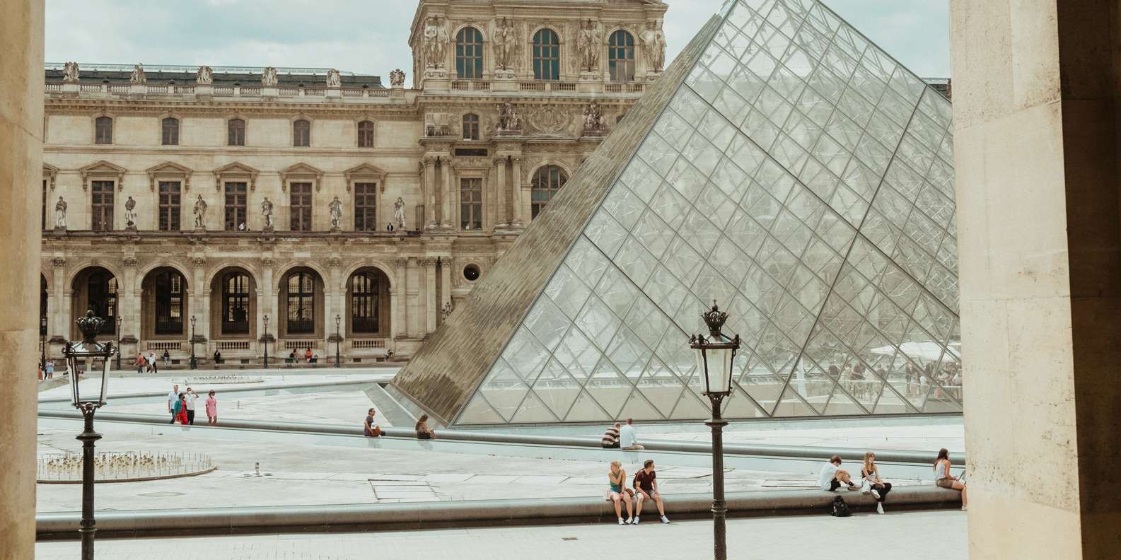 Louvre Museum Paris — tour experience image 9