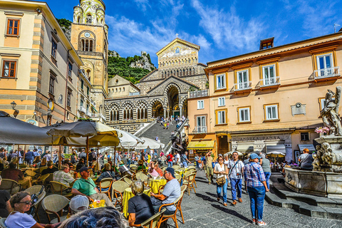 De Positano: excursão particular de um dia a Amalfi e RavelloDe Positano: viagem privada de um dia a Amalfi e Ravello