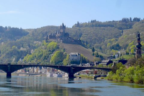Day trip by boat to Cochem and return from Alken