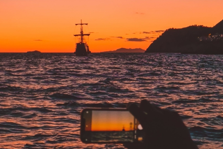 Dubrovnik: privébootcruise bij zonsondergang met wijn en bier
