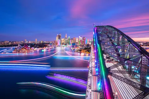 Sydney: 1 timmes kryssning i Sydney Harbour med Vivid Light Festival