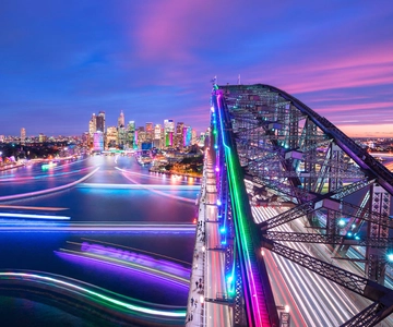 Sydney: 1-Hour Vivid Light Festival Sydney Harbour Cruise