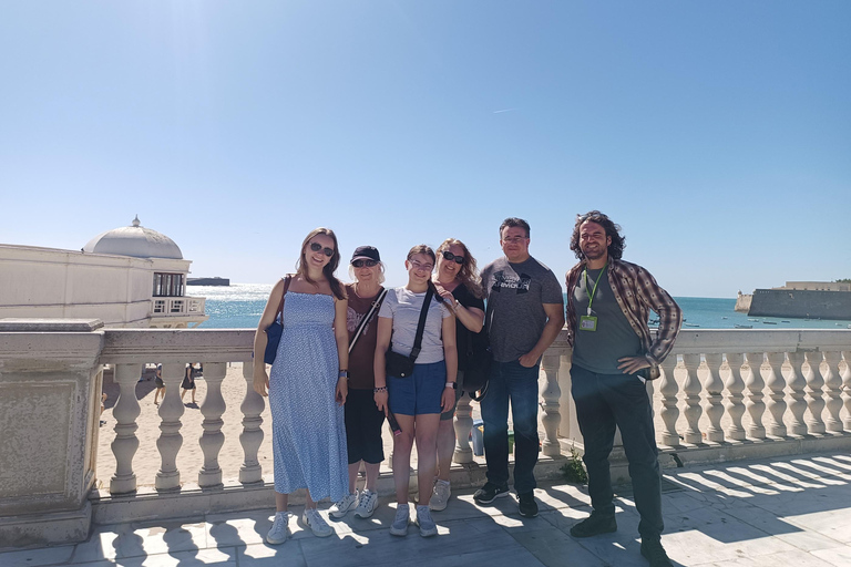 From Seville: Private Guided Day Trip to Cádiz and Jerez