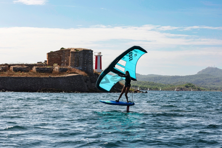 Fornells: lección de wing foil en Menorca