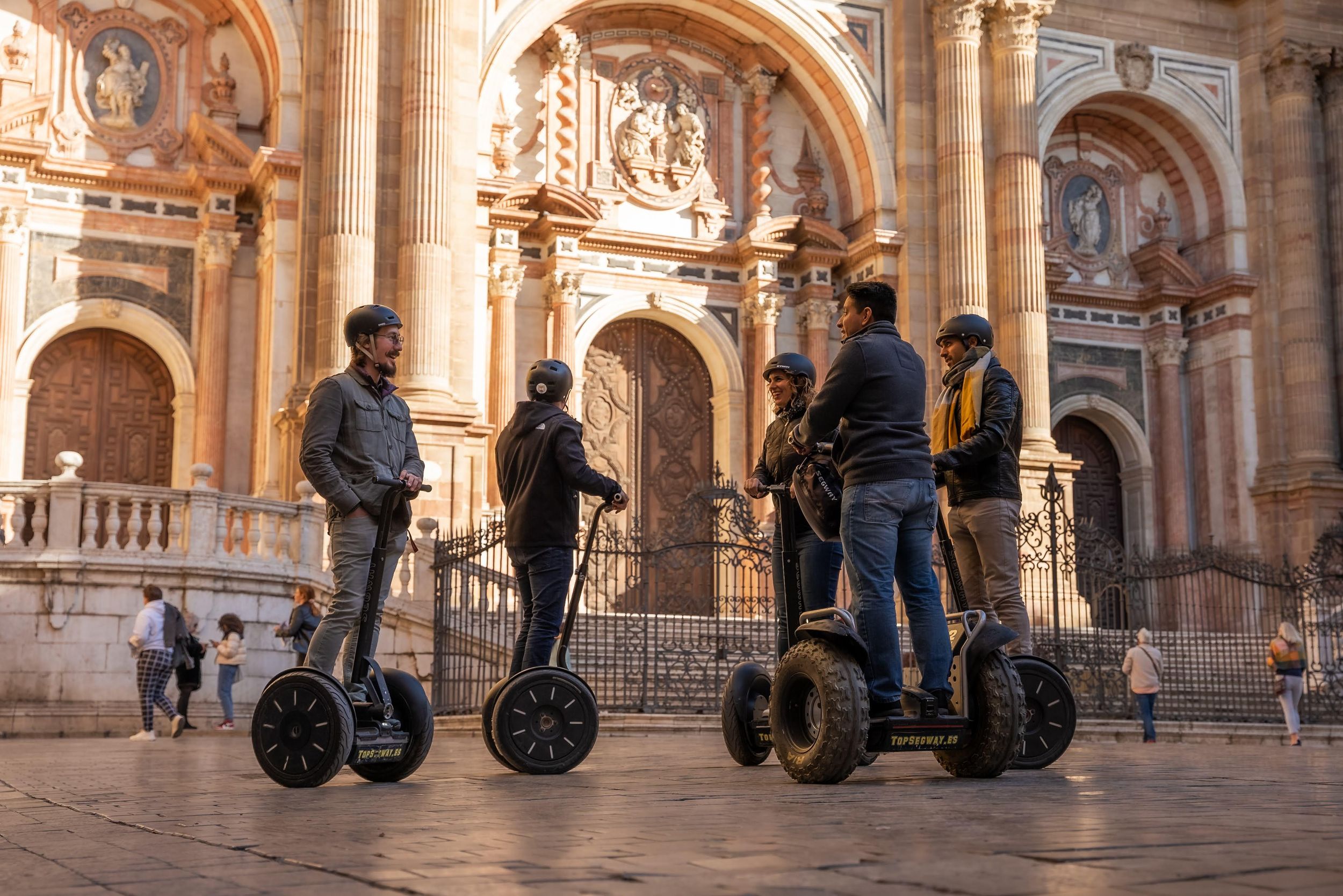 Málaga: 3-stündige historische Segway-Tour
