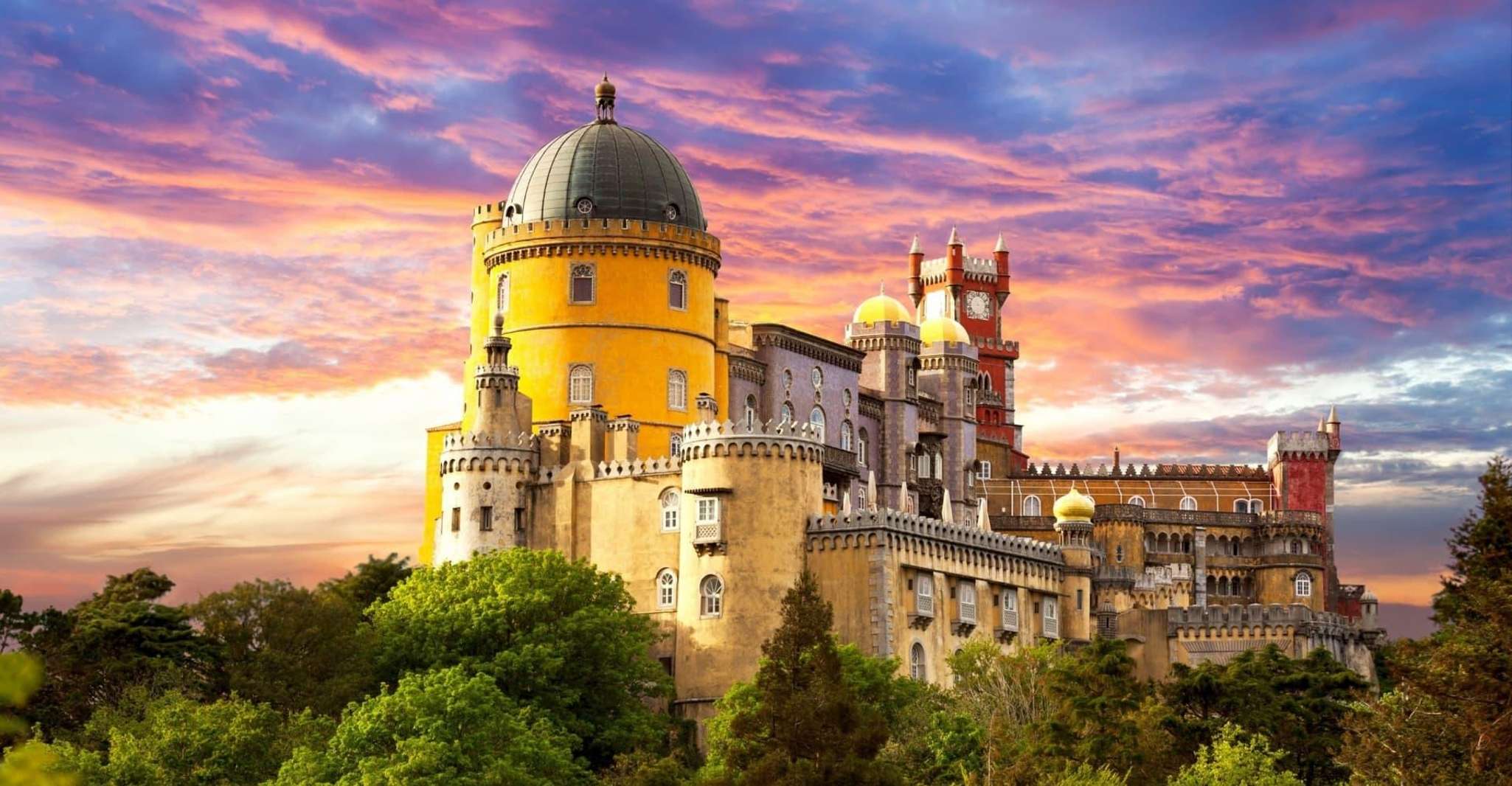 Lisbon: Sintra, Pena, Cabo da Roca, Cascais Tour with Pickup