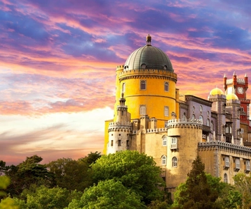 Lisbon: Sintra, Pena, Cabo da Roca, Cascais Tour with Pickup