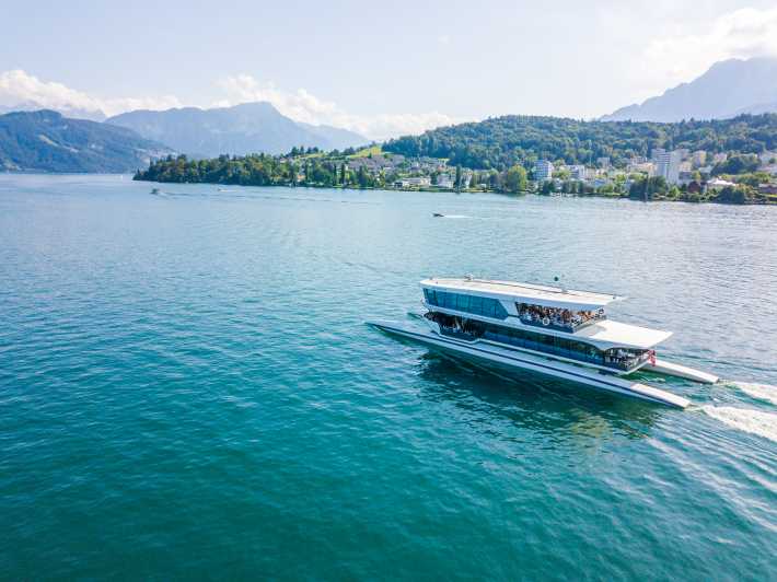 Lucerne : Croisière aller-retour en catamaran sur le lac des Quatre-Cantons