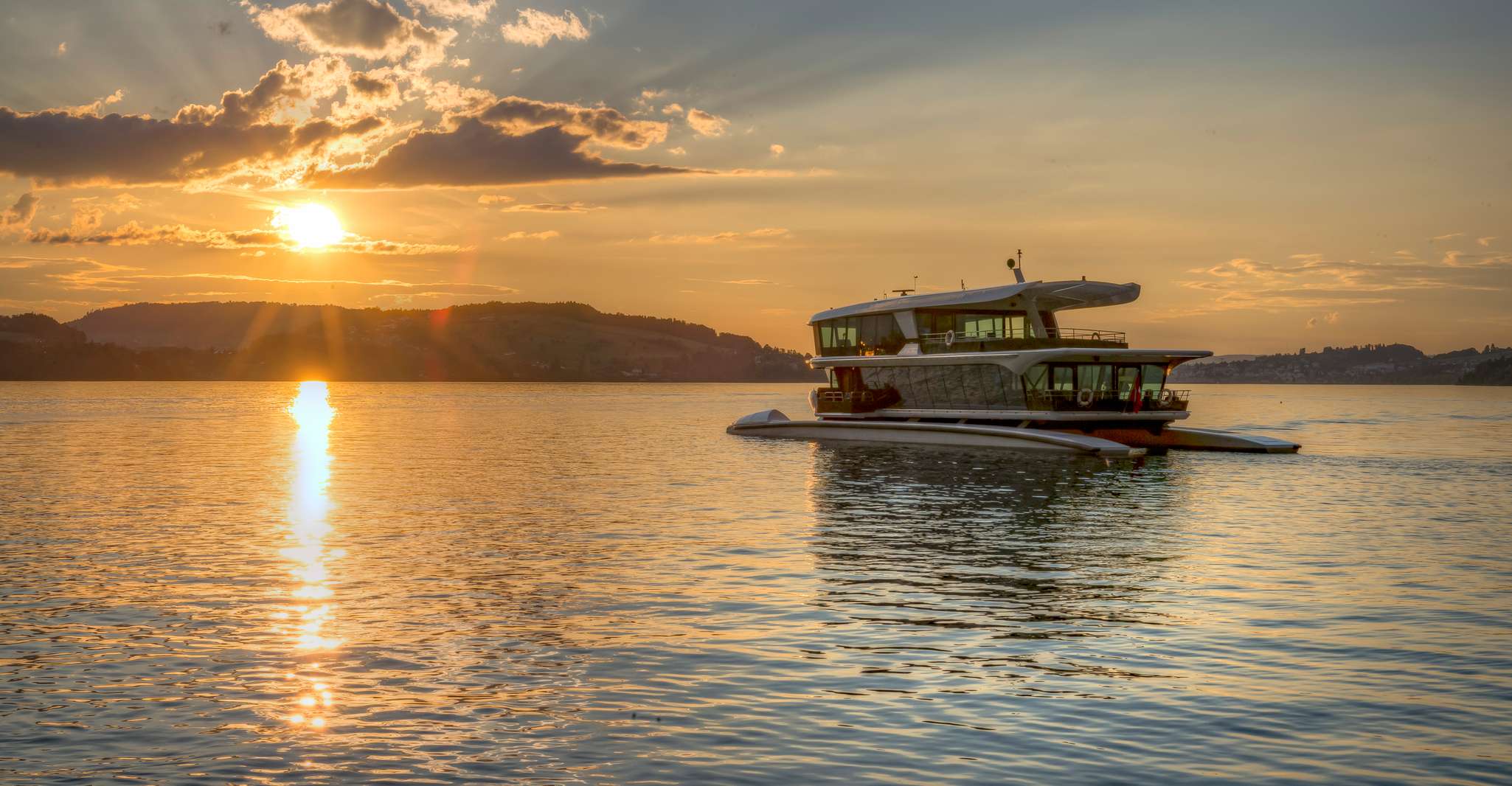 Lucerne, Round-Trip Catamaran Cruise on Lake Lucerne - Housity