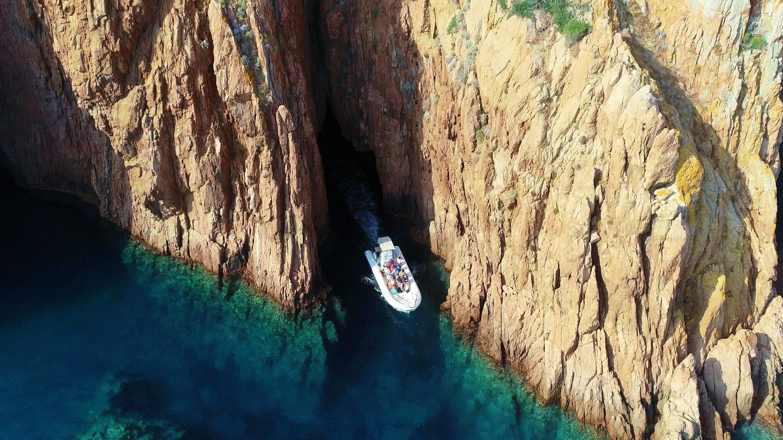 Cargèse: Calanques of Piana Capo Rosso Semi-Rigid Bootstour
